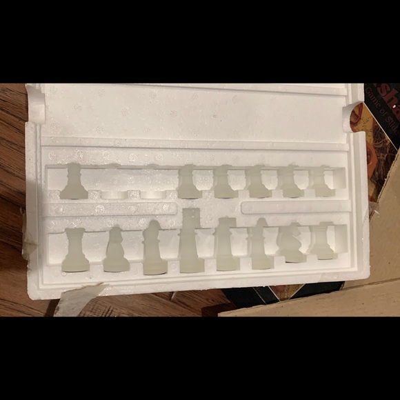 Glass chess set - Picture 4 of 7